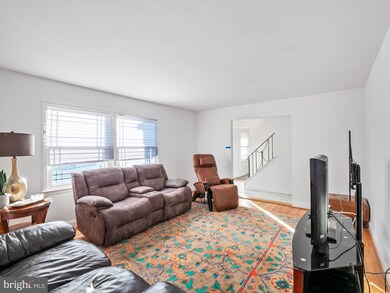 13029 Chalfont Ave, Fort Washington, MD 20744 - photo 2