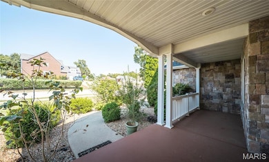 100 Walnut Ct, Saint Robert, MO 65584 - photo 4