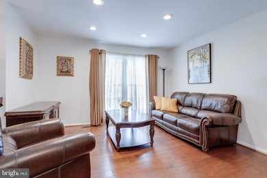 12288 Wye Oak Commons Cir unit 106, Burke, VA 22015 - photo 7