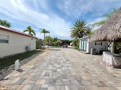 601 SW 42nd Cove #35, Okeechobee, FL 34974 - photo 4