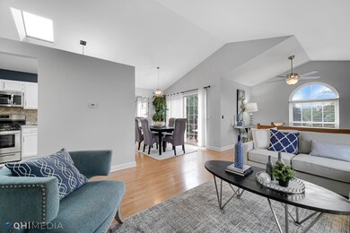 321 Le Parc Cir unit 192, Buffalo Grove, IL 60089 - photo 6