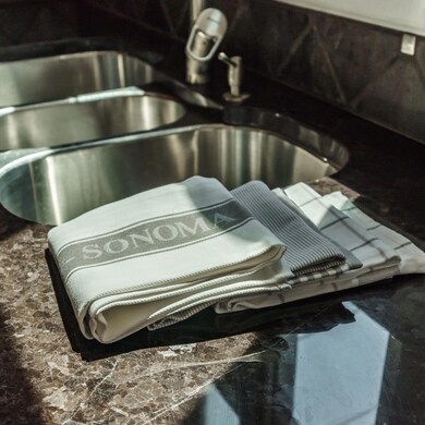 373 W Hubbard Ave, Columbus, OH 43215 - photo 6