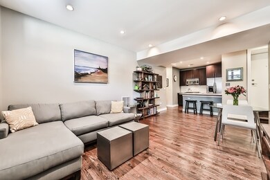 3400 N Greenview Ave unit G, Chicago, IL 60657 - photo 2