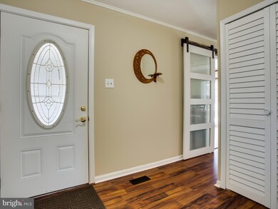 4417 Middle Ridge Dr, Fairfax, VA 22033 - photo 4