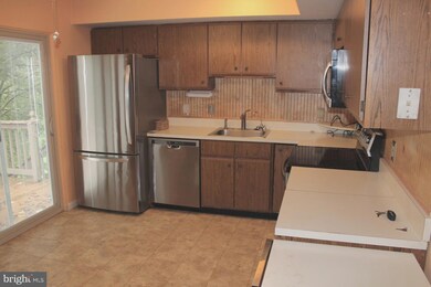 30 Alans Ln, Boyertown, PA 19512 - photo 6