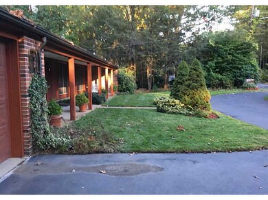 8 Hughes Dr, Greenville, RI 02828 - photo 2