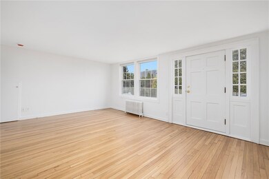 54 Coggeshall Ave unit 1, Newport, RI 02840 - photo 7