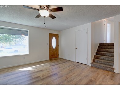 3447 Royal Crest Dr E, the Dalles, OR 97058 - photo 3