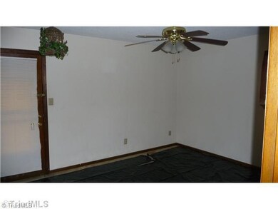 2nd Bedroom.