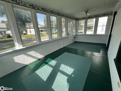 1012 Summer St, Grinnell, IA 50112 - photo 6