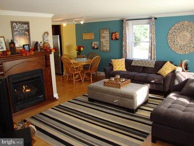 515 Haws Ln, Oreland, PA 19075 - photo 5