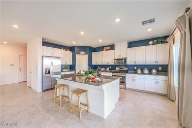 6033 Sunshine Shores St unit 8, Las Vegas, NV 89118 - photo 5