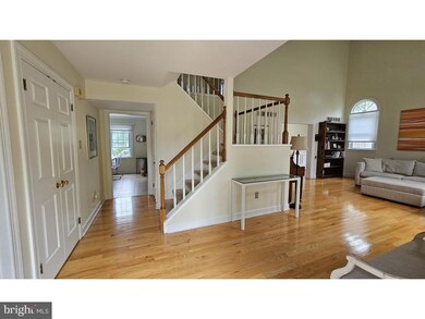 489 Knollbrook Dr, Langhorne, PA 19047 - photo 2