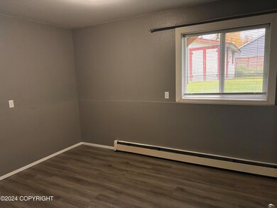 6721 E 12th Ave unit B, Anchorage, AK 99504 - photo 5