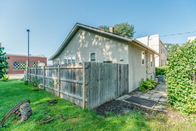208WBroadwayAve_0001
