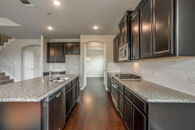 Upgraded stainless steel appliances and gas cook t