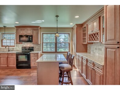 32 W Hillcrest Ave, Chalfont, PA 18914 - photo 5