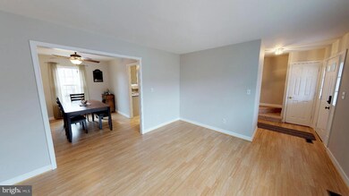 6915 Taran Ct, Frederick, MD 21703 - photo 4