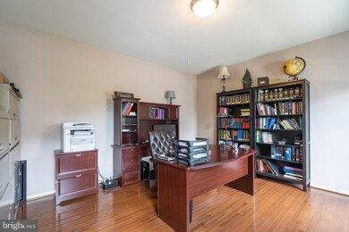 2007 Danbury Way, Harleysville, PA 19438 - photo 6