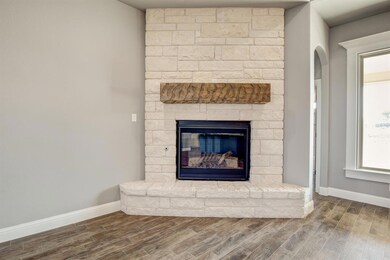 8712 Tucker, Godley, TX 76044 - photo 4