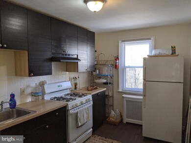 323 E Essex Ave, Lansdowne, PA 19050 - photo 5