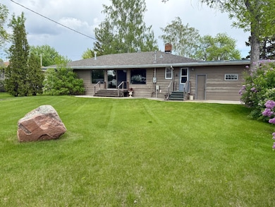 308 S 10th St, Wishek, ND 58495 - photo 2