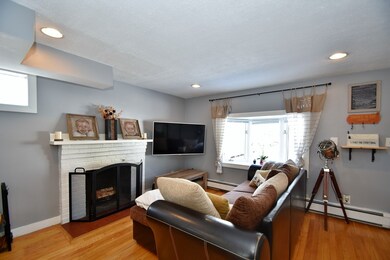 110 Hillcrest Rd, Waltham, MA 02451 - photo 5