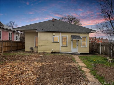 323 E Adams Ave, McAlester, OK 74501 - photo 4