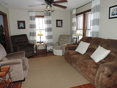 3051 W 32nd St, Erie, PA 16506 - photo 2