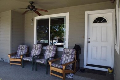 136 Aztec Ct, Grants Pass, OR 97527 - photo 3