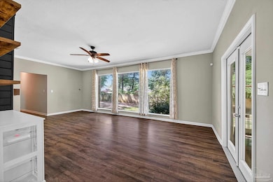 921 Lisa Hill Dr, Cantonment, FL 32533 - photo 4