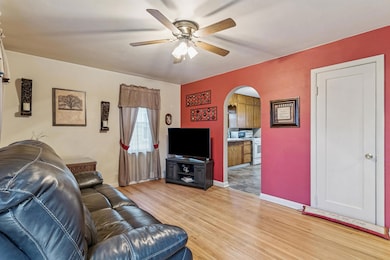 1015 Amherst Ave, Waterloo, IA 50702 - photo 5