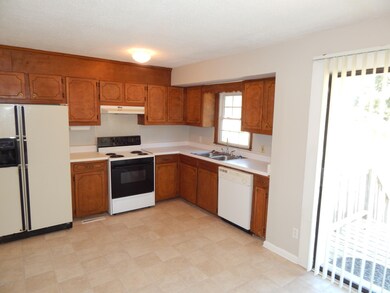 427 Cooper St, Winterville, NC 28590 - photo 5