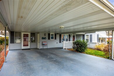 915 E Jefferson Ave, Effingham, IL 62401 - photo 4