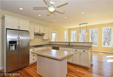 1896 Pleasant Plains Rd, Annapolis, MD 21409 - photo 3