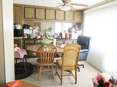 BUILT IN HUTCH IN DINNING ROOM