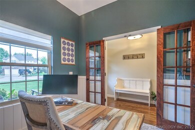 Office / 4th Bedroom