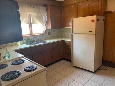 76 Victoria St, Providence, RI 02909 - photo 2