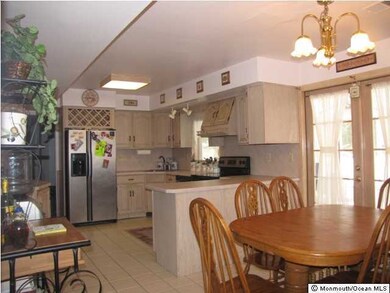 32 Briarwood Dr, Matawan, NJ 07747 - photo 2