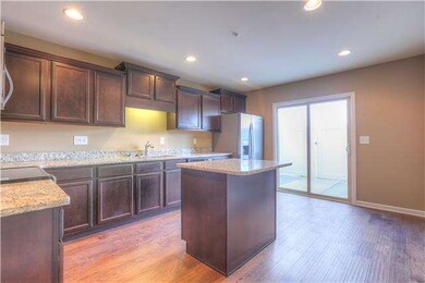 1042 Neeleys Bend unit 28, Spring Hill, TN 37174 - photo 5