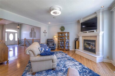 9406 Swarner Dr, Lenexa, KS 66219 - photo 5