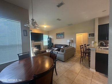 Family Room/Eat In Kitchen