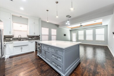 1608 E Bonner St unit B, Houston, TX 77007 - photo 5