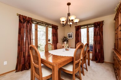 3928 Maplecrest Ct SE, Grand Rapids, MI 49546 - photo 4