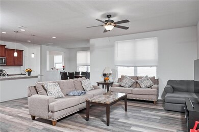 15452 Eastpark Cir W, Fishers, IN 46037 - photo 4