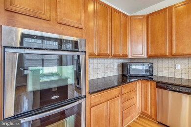 905 Hidden Marsh St, Gaithersburg, MD 20877 - photo 4
