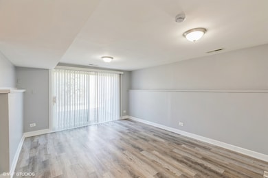 unlisted-address, Hazel Crest, IL 60429 - photo 6