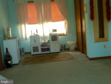 11431 Reisberg Ln, Marriottsville, MD 21104 - photo 7