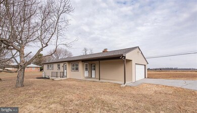 5122 Bushey Rd, Sykesville, MD 21784 - photo 2