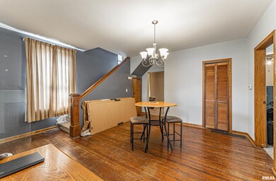 718 N Kankakee St, Lincoln, IL 62656 - photo 5